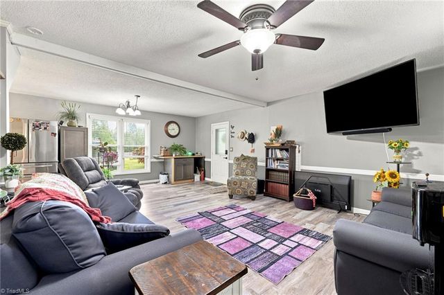 8643 NC Highway 150, Reidsville, NC 27320
