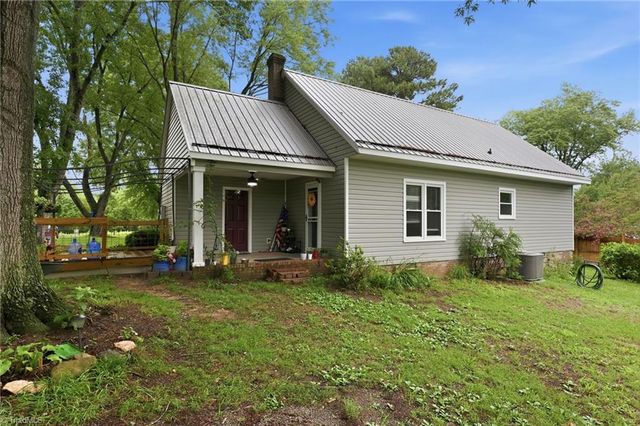 8643 NC Highway 150, Reidsville, NC 27320