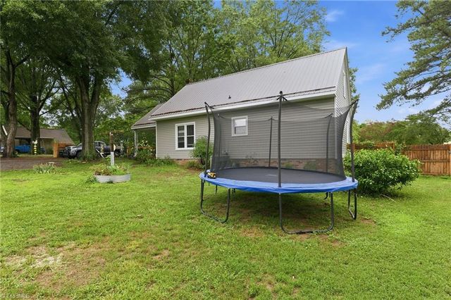 8643 NC Highway 150, Reidsville, NC 27320