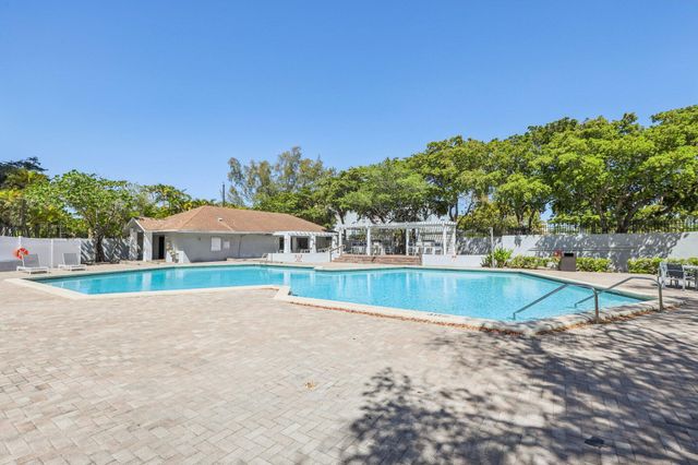 1470 NE 123rd Street A1107, North Miami, FL 33161