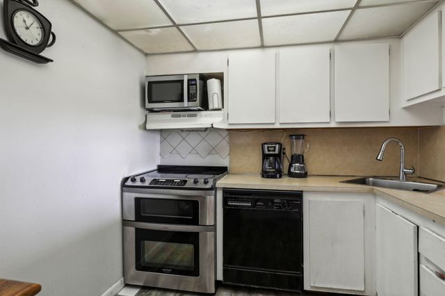 1470 NE 123rd Street A1107, North Miami, FL 33161