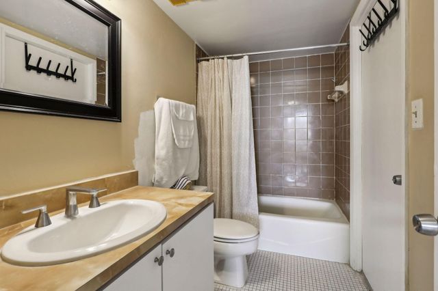 1470 NE 123rd Street A1107, North Miami, FL 33161