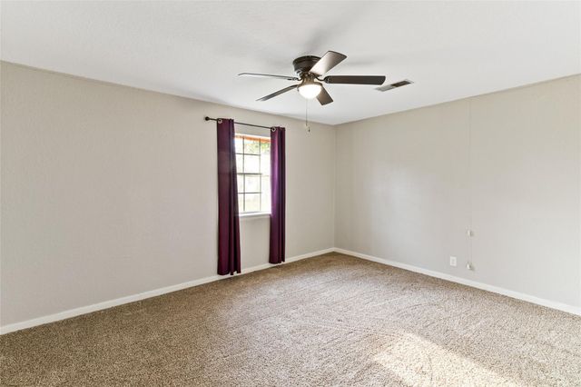 105 Poinciana Street Street, Lake Jackson, TX 77566