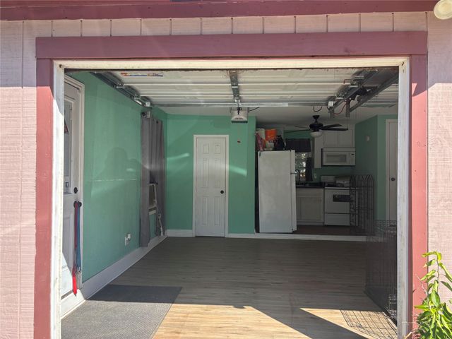 105 Poinciana Street Street, Lake Jackson, TX 77566