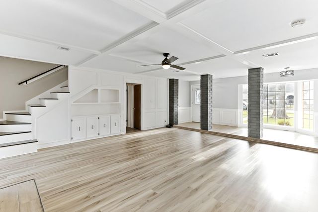 105 Poinciana Street Street, Lake Jackson, TX 77566