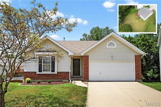2664 Brookrun Drive, Belleville, IL 62221