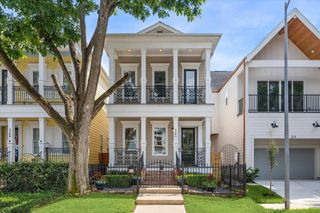 326 Aurora Street A, Houston, TX 77008