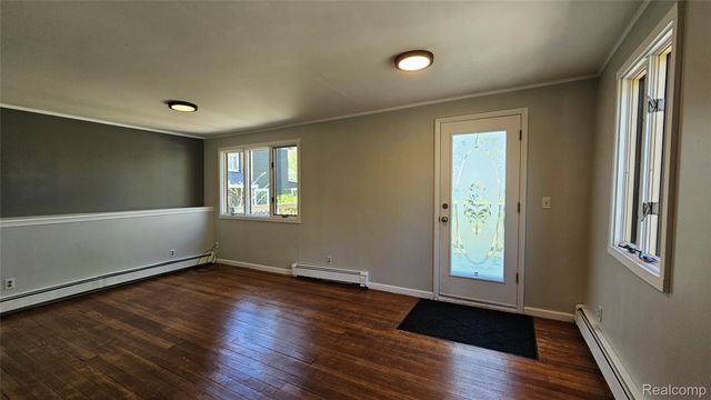 9847 Portage Lake Avenue, Dexter Township, MI 48169