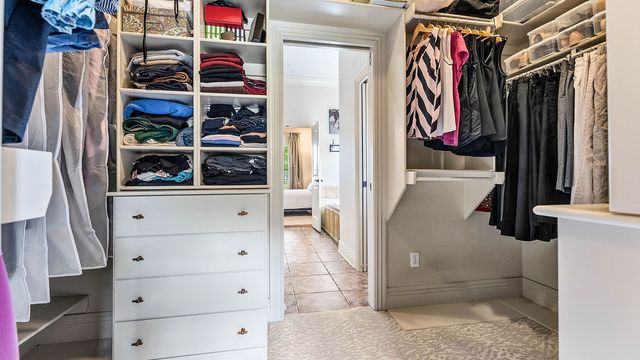 4302 W Willowbend Drive, Rogers, AR 72758
