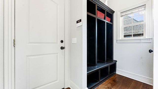 4302 W Willowbend Drive, Rogers, AR 72758
