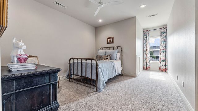 4302 W Willowbend Drive, Rogers, AR 72758