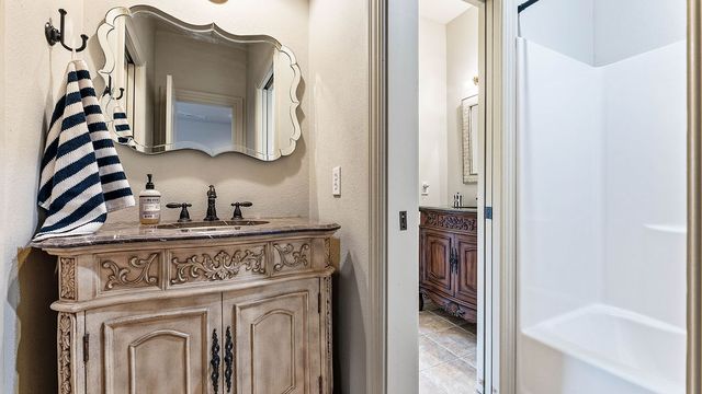 4302 W Willowbend Drive, Rogers, AR 72758