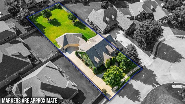4302 W Willowbend Drive, Rogers, AR 72758