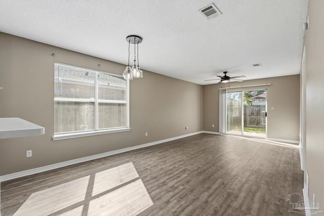 1099 Antigua Cir, Pensacola, FL 32506