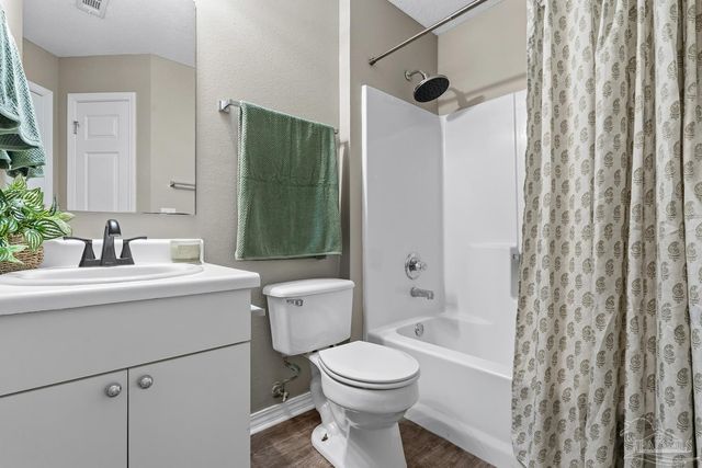 1099 Antigua Cir, Pensacola, FL 32506