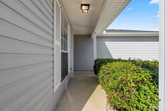 1099 Antigua Cir, Pensacola, FL 32506