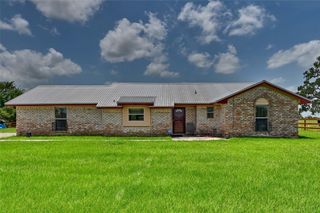 32634 Fm 1736 Road, Hempstead, TX 77445