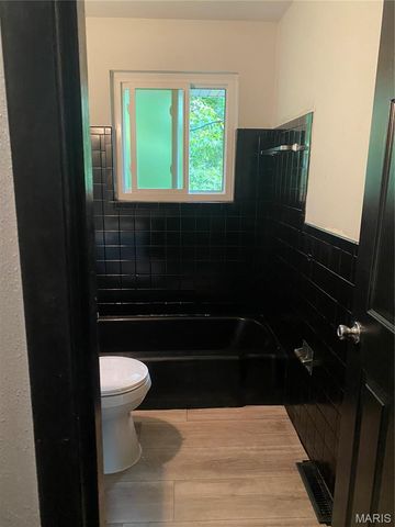922 Everglade Court, St Louis, MO 63137