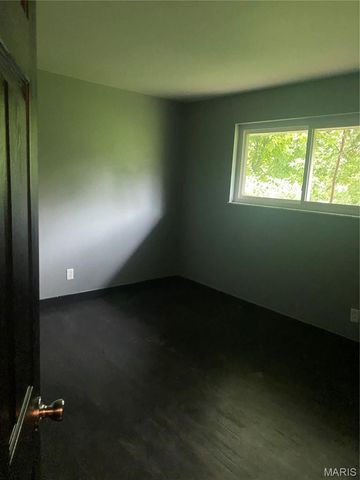 922 Everglade Court, St Louis, MO 63137