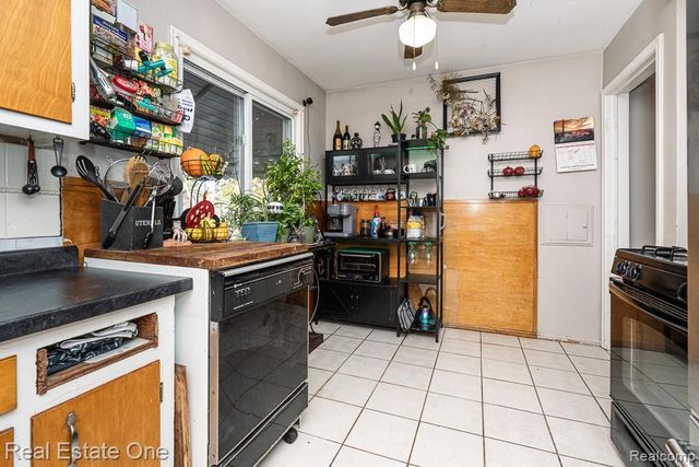 9012 Roosevelt Street, Taylor, MI 48180