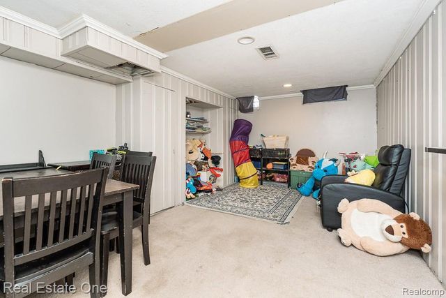 9012 Roosevelt Street, Taylor, MI 48180