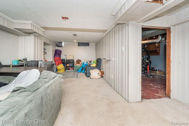 9012 Roosevelt Street, Taylor, MI 48180