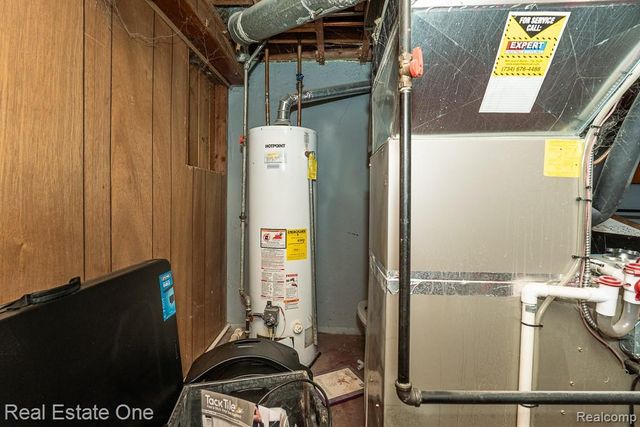 9012 Roosevelt Street, Taylor, MI 48180