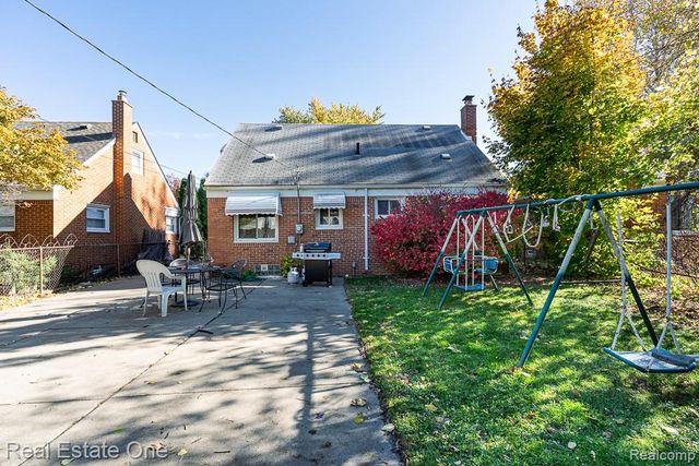 9012 Roosevelt Street, Taylor, MI 48180