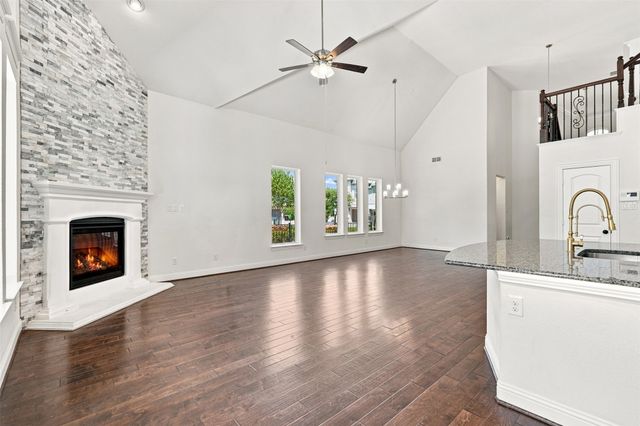 1317 Mary Horn Drive, Aubrey, TX 76227