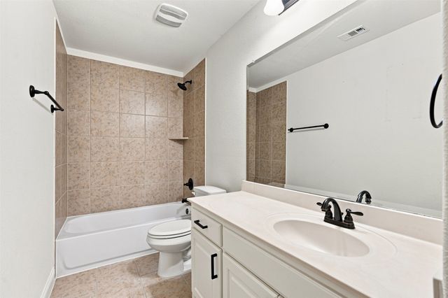 1317 Mary Horn Drive, Aubrey, TX 76227