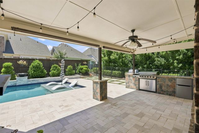 1317 Mary Horn Drive, Aubrey, TX 76227