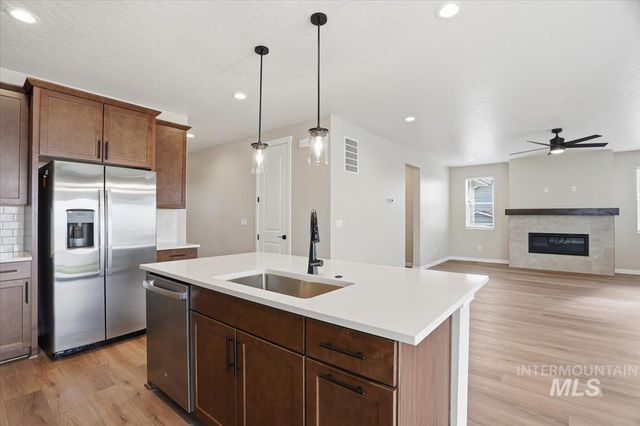 551 Thurso Ln, Middleton, ID 83644