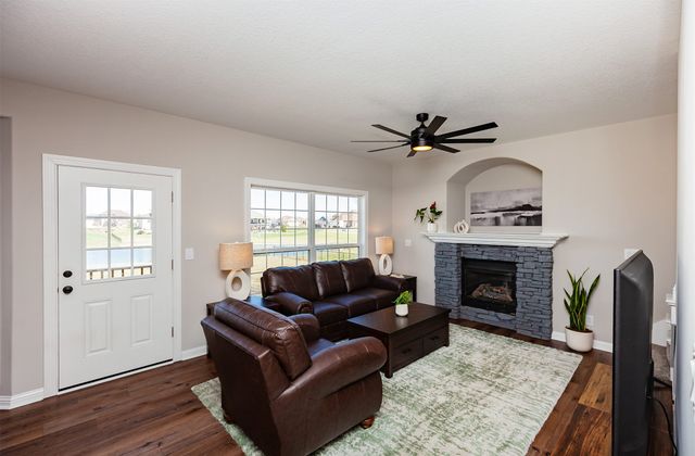 12415 NW 110th Avenue, Granger, IA 50109