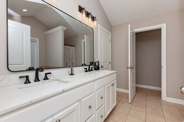 12415 NW 110th Avenue, Granger, IA 50109