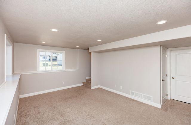 12415 NW 110th Avenue, Granger, IA 50109