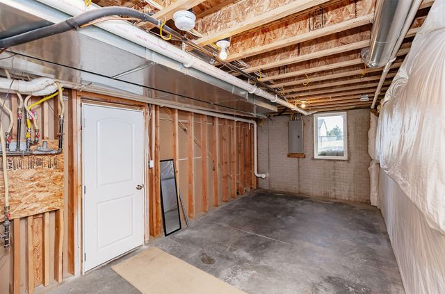 12415 NW 110th Avenue, Granger, IA 50109