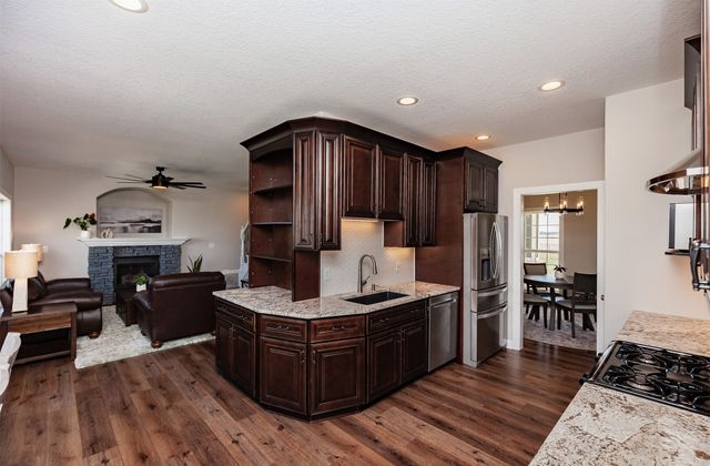 12415 NW 110th Avenue, Granger, IA 50109