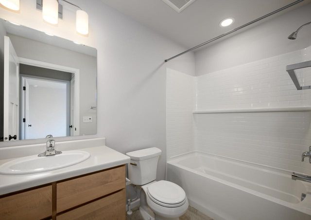 10116 Mosaic Way, Middleton, WI 53562