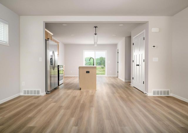 10116 Mosaic Way, Middleton, WI 53562