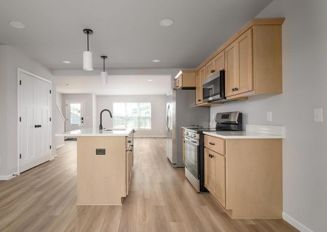 10116 Mosaic Way, Middleton, WI 53562