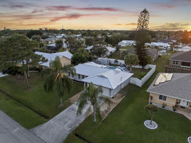 1658 SW Gemini Lane, Port St Lucie, FL 34984