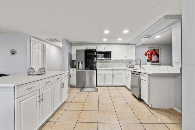 3243 SEFFNER DRIVE, Holiday, FL 34691