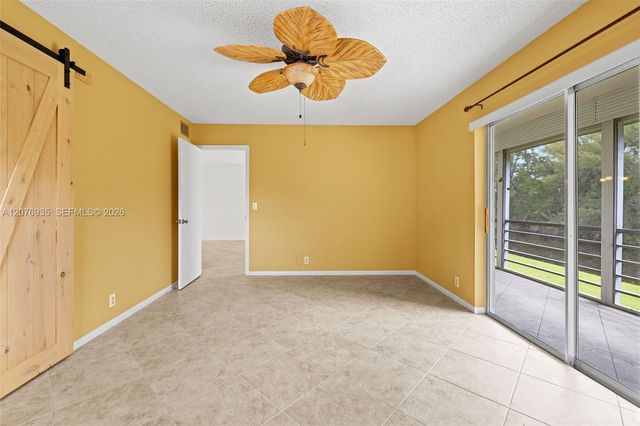 110 Lake Meryl Drive 216, West Palm Beach, FL 33411