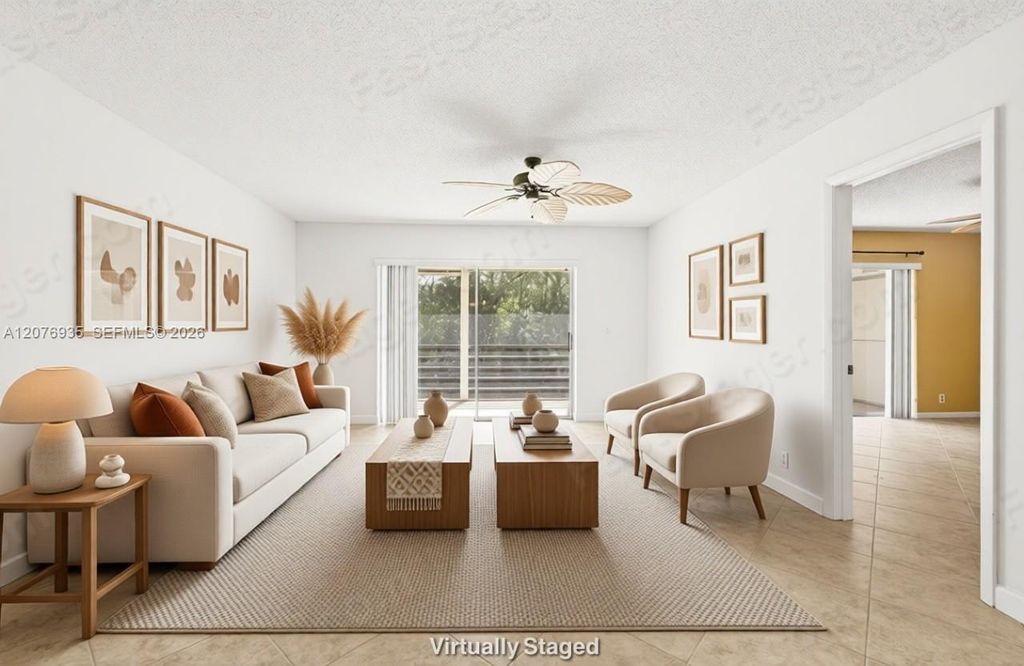110 Lake Meryl Drive 216, West Palm Beach, FL 33411