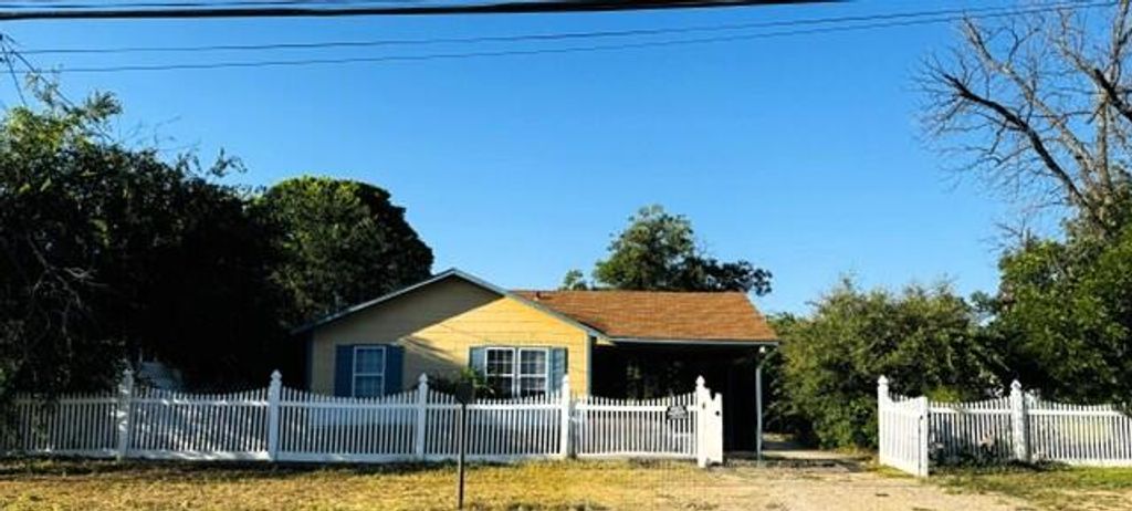 Image 1 of property listing at 615 Era Street, San Angelo, TX 76905