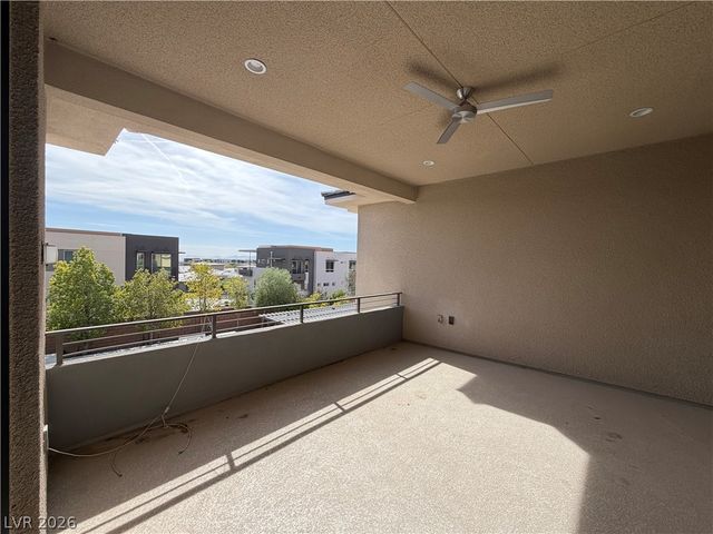 66 Pristine Glen Street, Las Vegas, NV 89135