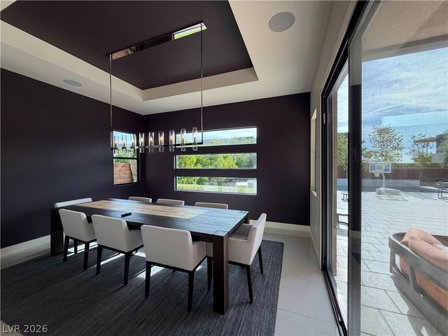 66 Pristine Glen Street, Las Vegas, NV 89135