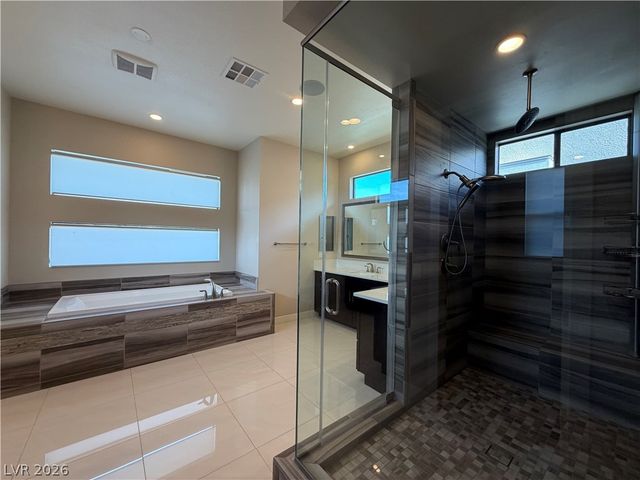 66 Pristine Glen Street, Las Vegas, NV 89135