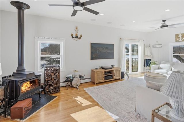 11 Heights Avenue, Warwick, RI 02889