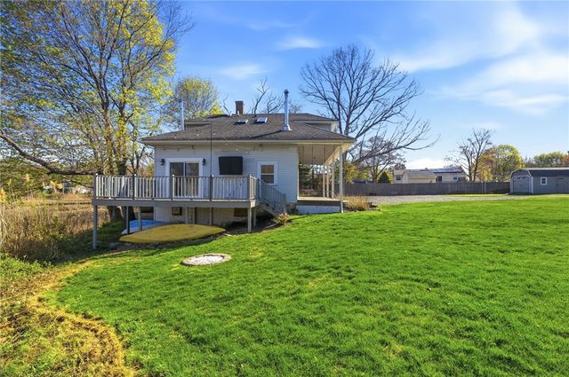 11 Heights Avenue, Warwick, RI 02889